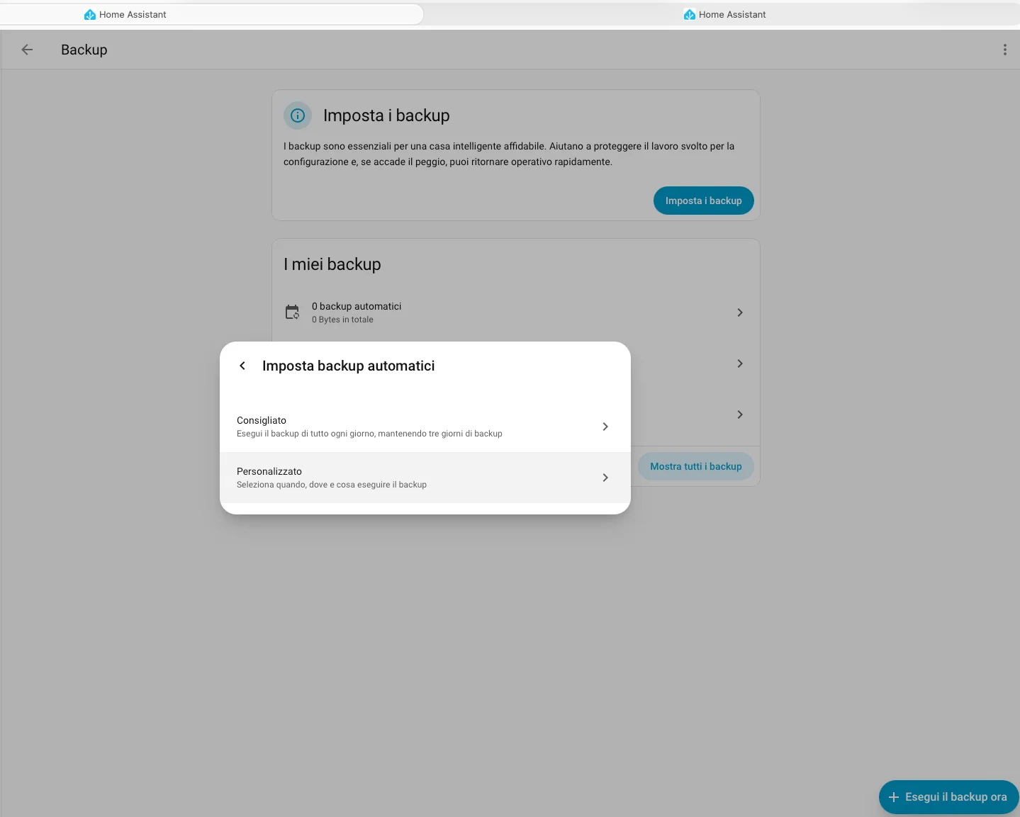 Schermata personalizzazione backup con frequenza, orario e numero di backup da conservare